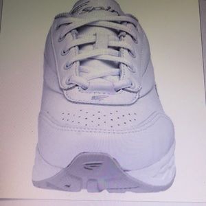 Walking shoes for women-Leather White Spira